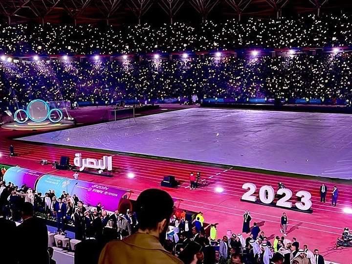 Cataloni00's tweet photo. #خليجي25
سلامٍ عليك على رافديك عراق القيم
 فأنت مزارٍ وحباً ودارٍ لكل الأمم

#خليجي_25_بصراوي https://t.co/Ybm2fbSaEe