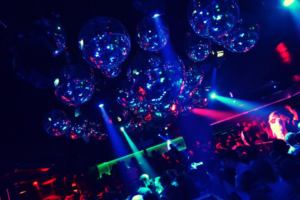HearingShef's tweet photo. Happy #FunFactFriday everybody! You may have plans to blow off some steam in a nightclub this weekend, but with volumes of over 100dB your hearing can be damaged in only 15 minutes! So we recommend taking some ear plugs with you; they're only cheap and your ears are priceless! https://t.co/u8jt529CbG
