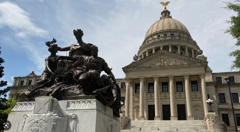 CSGSouth's tweet photo. #Session #is #in! 🔔

Congrats on your first week of the #2023 #legislative #session. Keep your eyes peeled for our staff in the halls - we are ready to assist you during the busy months ahead!

#kyga23 #msleg @molegislature #statevisits https://t.co/UnhgzB6ypB