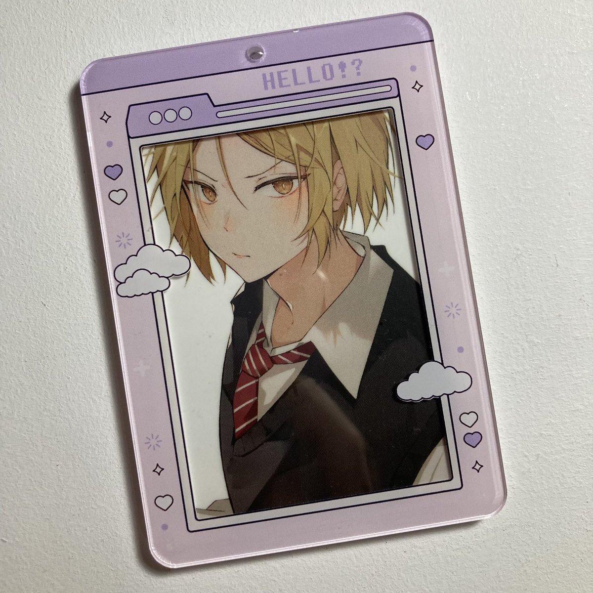 fivekenma's tweet photo. obsessed with my new acrylic pc holder https://t.co/zf7nkfmz4Y