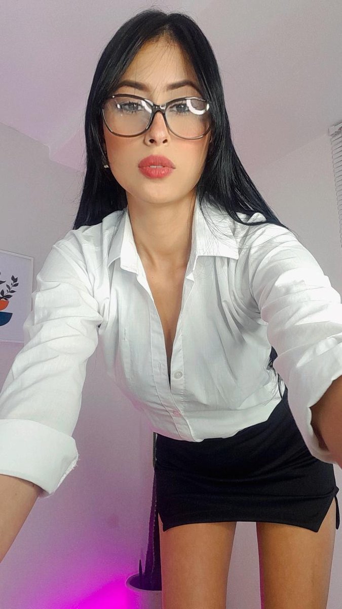 AliceModel5's tweet photo. Here is your dirty secretary ready for you!!
Subscribe 📚 👓 🔥https://t.co/nI0LD5xqLR

@ismygirl_

#ismygirl #girl #girloftheday #follow #makemoney #bossbaby #creator #classy #beauty #contentcreator
#sexy #hot #live #stream  #live #wcmodel #Skinny https://t.co/XJqByjxd28