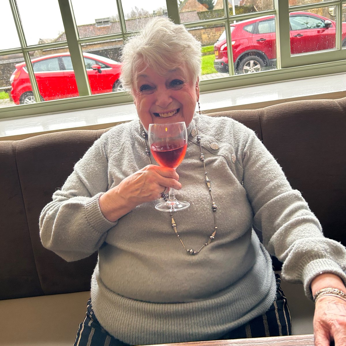 🍷🙌 That Friday feeling!

Joan and her #Carer love a good afternoon outing. This week they've been to the Jug &amp; Glass for a chat with the locals and a cheeky glass of wine.

We like your thinking ladies 👏