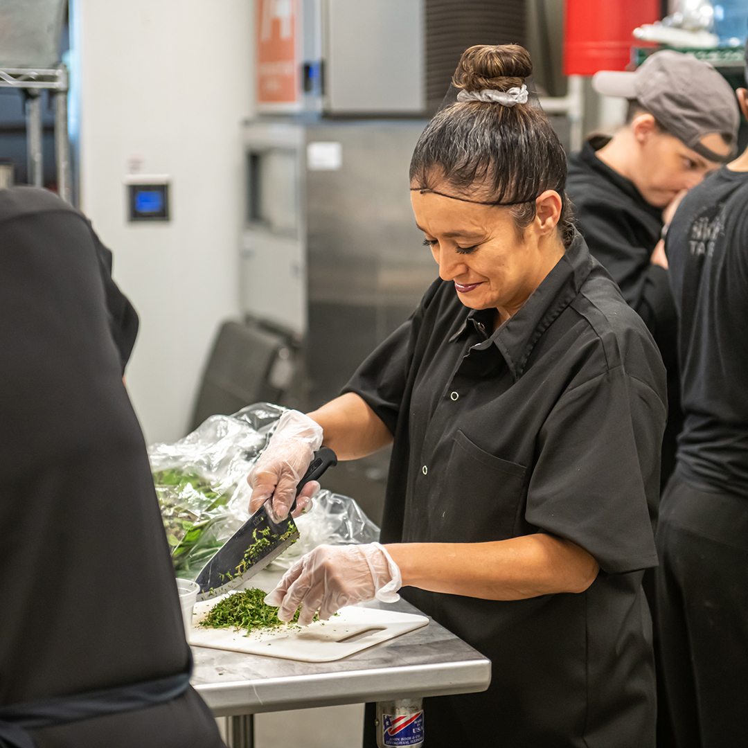 tasteproject_'s tweet image. We are currently accepting applications for our Culinary Job Training Programs.  Our apprentices receive paid work experience while participating in our programs. Apply online at tasteproject.org/jobtraining. #culinary #jobtraining #paidworkexperience #tasteproject #TarrantCountyARPA