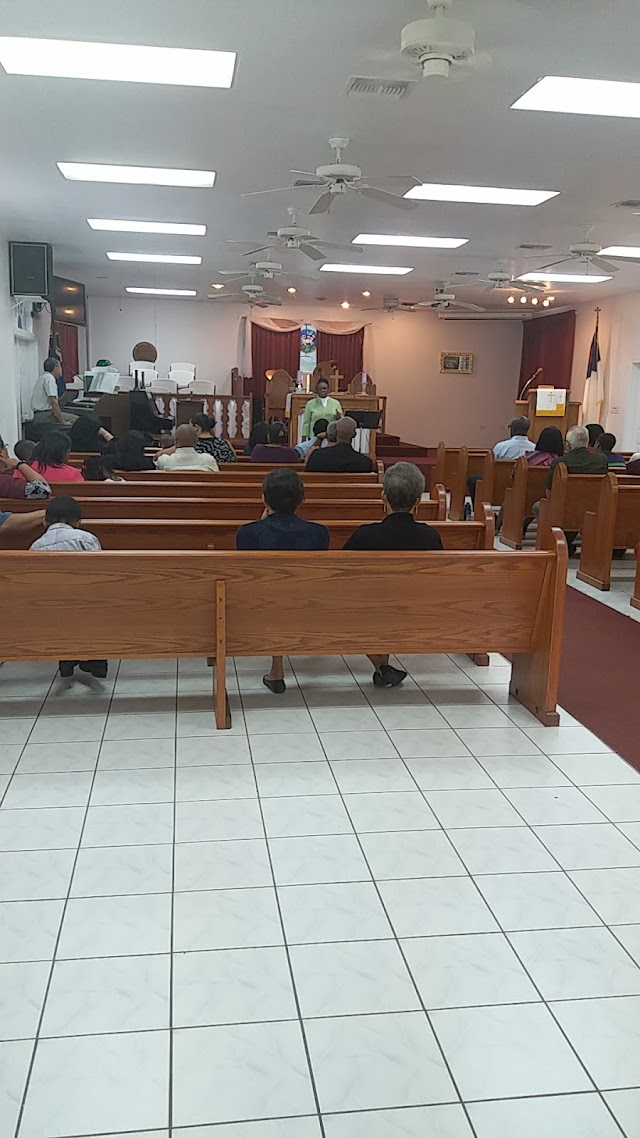 ChurchesOfNote tweet picture