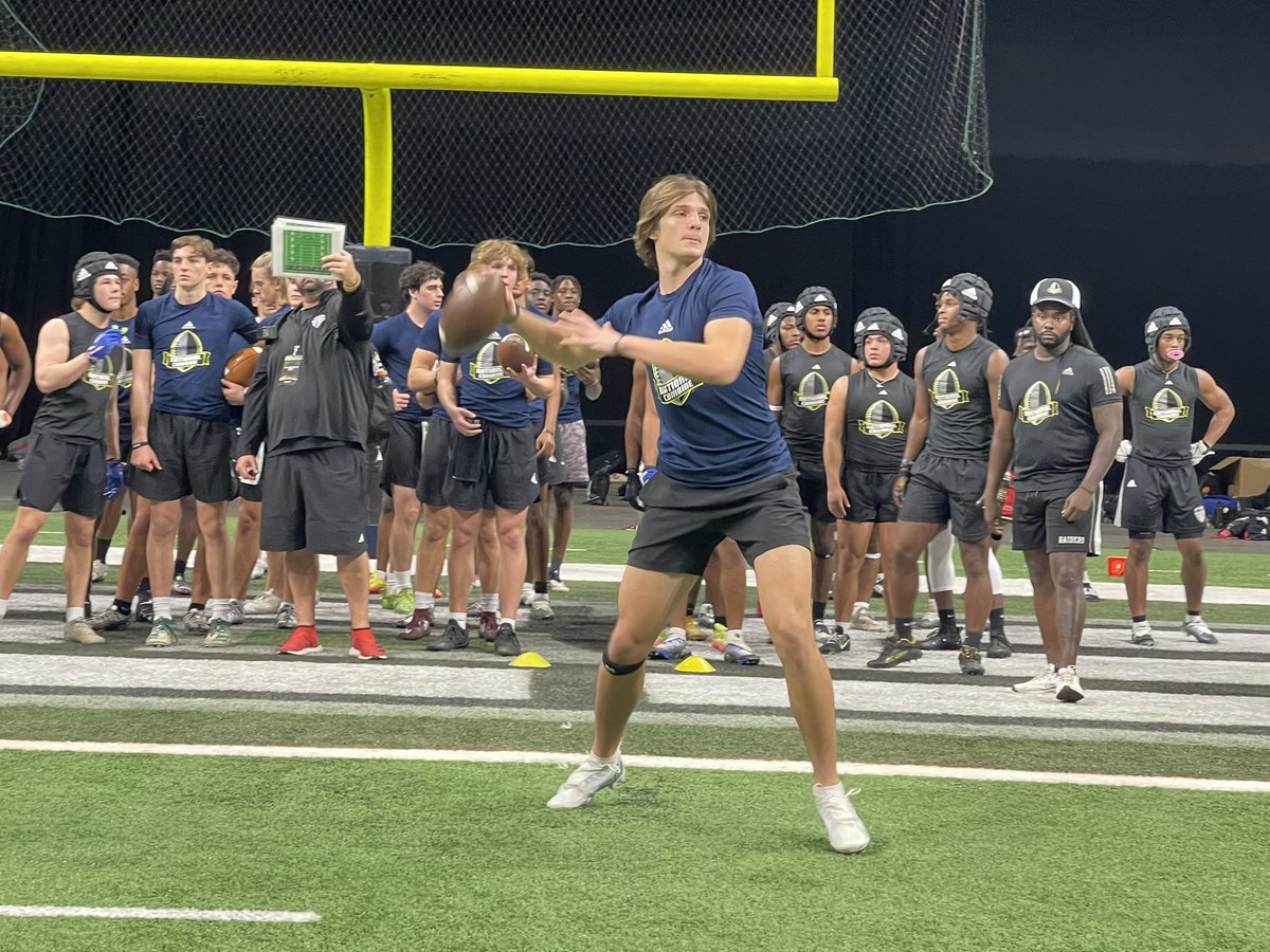 Jacksonville Bartram Trail 2024 QB Riley Trujillo throwing with zip and accuracy at the All American Bowl National Combine. 247sports.com/player/riley-t…