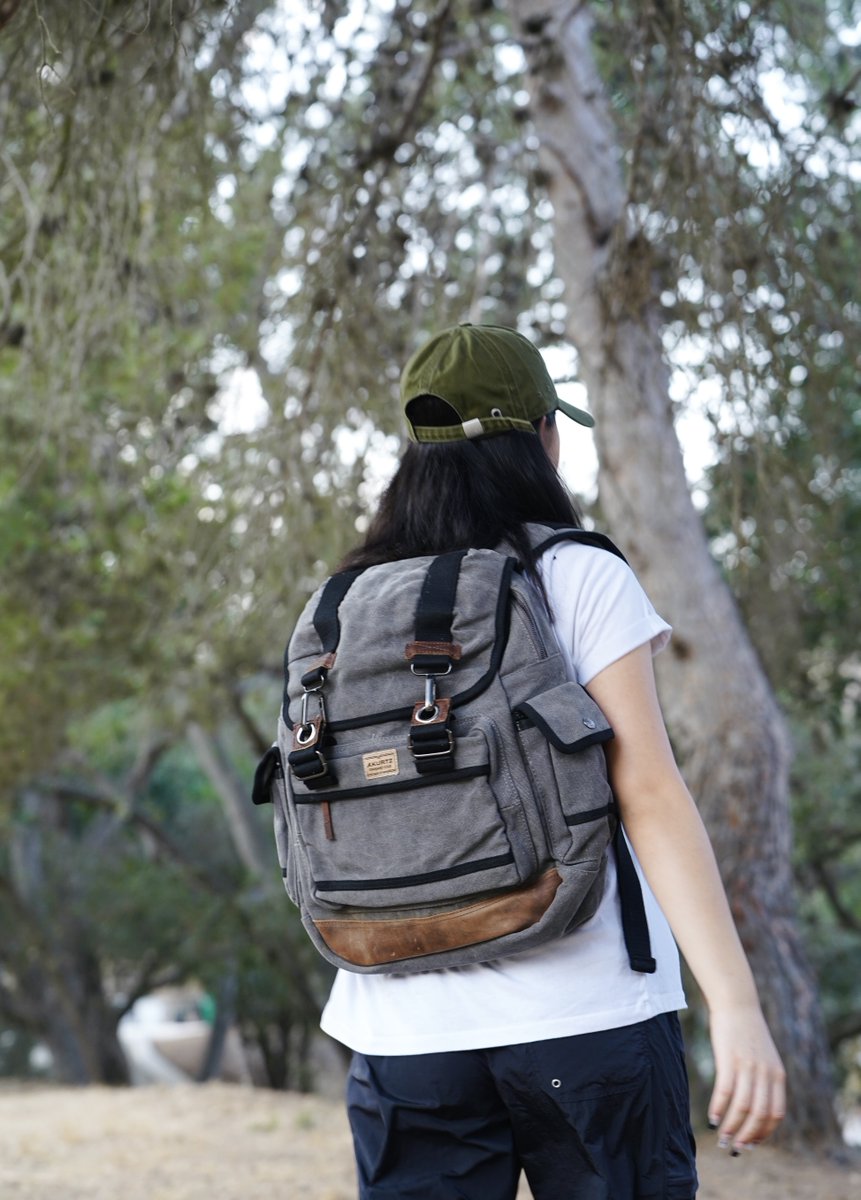 AKurtzBrand's tweet image. Climb into the weekend...

#akurtz #backpacklife #canvasbags #backpackinggear #backpacktraveller