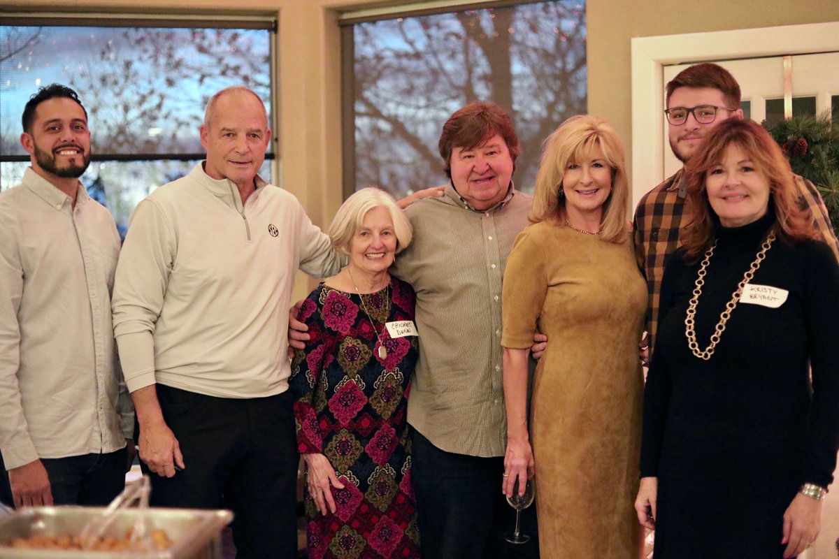 loprofilemag's tweet photo. Thanks to everyone who joined us for the Launch Social earlier this week at The Bend! @loprofilemag @gpmade_ https://t.co/g5l2UYQqab