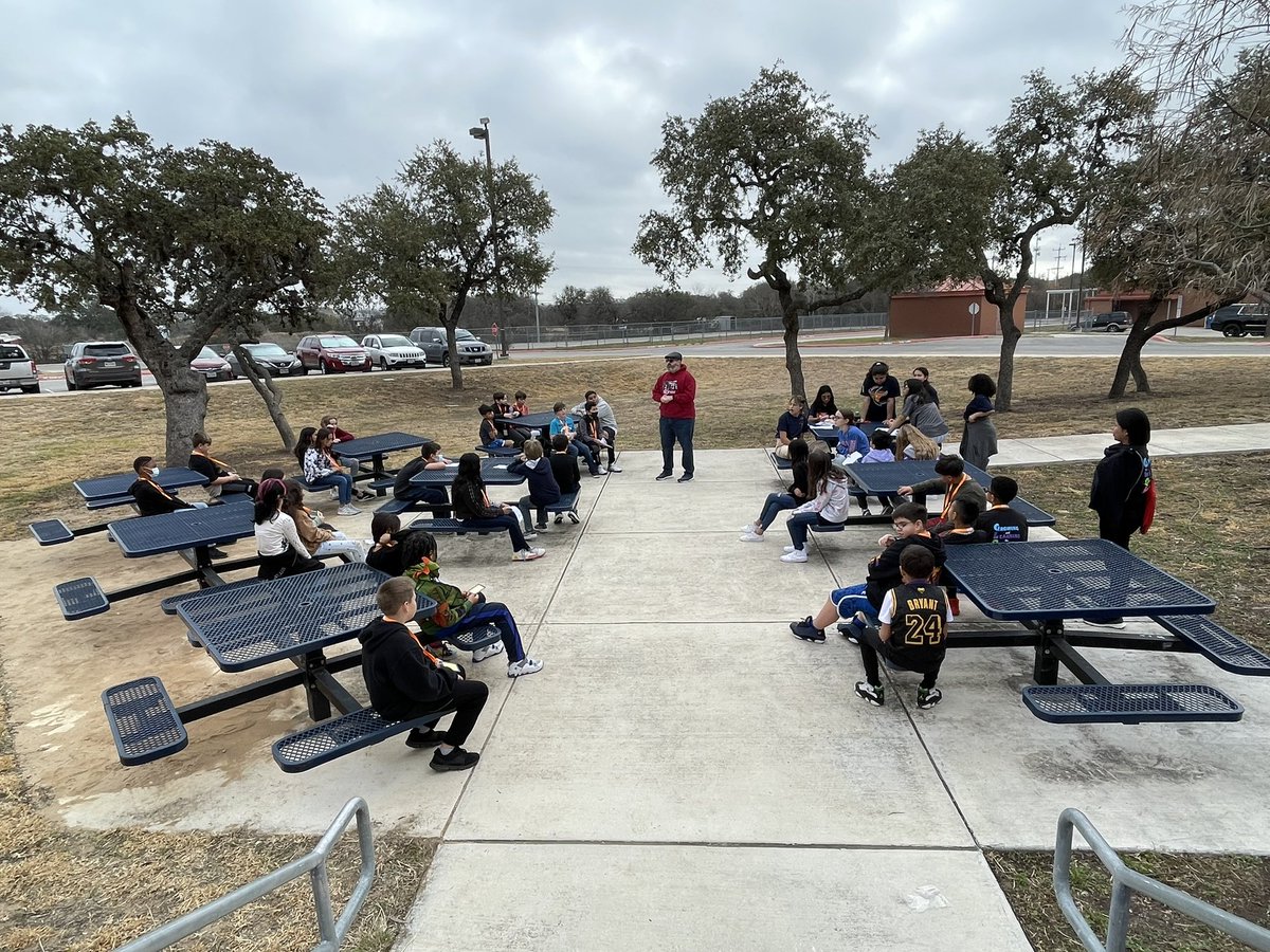 jaclyn_moncus's tweet photo. Luna Transition Camp 
#GLOWatOtt #NISDott @PrincipalBueno @adelagarza07 https://t.co/xEet95mwTD