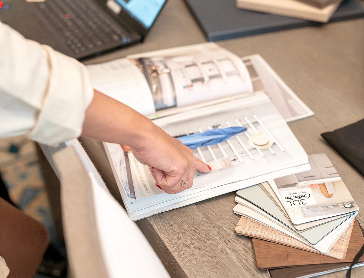 Kick off the #NewYear with a bang, request a free in-home consultation with one of #TheTailoredCloset's design experts! With luxurious finishes like our new line of leather products to customize your design with, we bring the showroom to your closet, laundry room, and more.