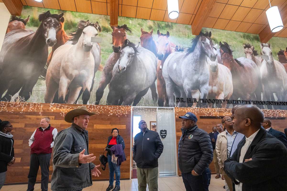txresearch's tweet photo. A few images from the recent visit of The President of The Republic of Botswana, Dr. Mokgweetsi E.K. Masisi, @BWPresidency, with #AgriLifeResearch and @AgriLife leadership. More on our anticipated collaborations at: 
https://t.co/pFevlKrUme https://t.co/0dtMZahsRy