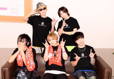 yuukikki_0829's tweet photo. 1月5日、6日の2days！ありがとうございました！
夢のような時間を過ごせました！
来てくれた皆や配信を見てくれた皆も同じように幸せな時間が過ごせてたら嬉しいです！
来れなかった人達も沢山の応援メッセージありがとうございました！
夏に向けて楽しみが増えたので、是非またお会いしましょう♪ https://t.co/zpNvGuOQFq