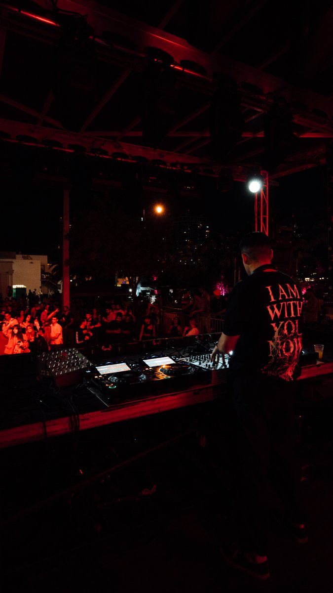 RARE VIBES tweet media