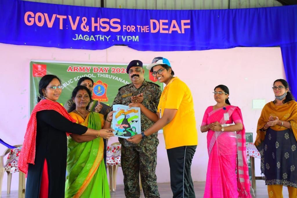 IaSouthern's tweet photo. “Education The key ingredient of life”.
As part of #Vidyanjali initiative multiple activities were conducted to motivate the specially abled students of Govt school #Thycaud, #Kerala by teachers & students of #ArmyPublicSchool #Thiruvananthapuram Military Station.
#ArmyDay 2023 https://t.co/yHspS54LIM