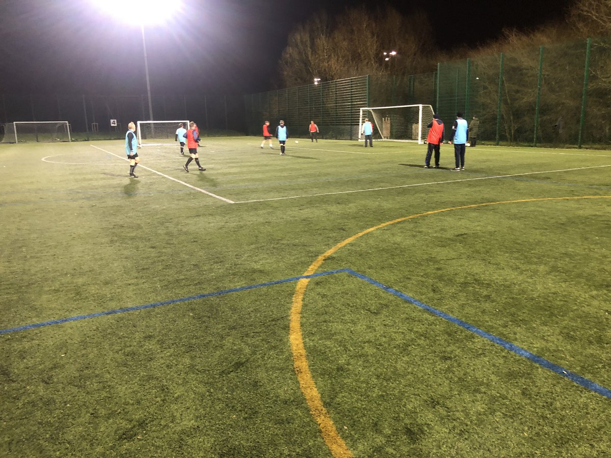 OlderShots's tweet photo. More Thursday Nights under The Lights. https://t.co/wFlGJ0lg5K