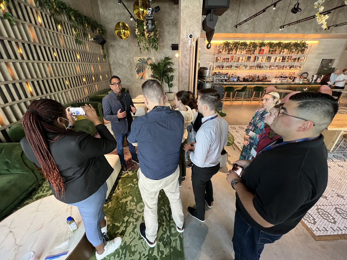 CBoomerVazquez's tweet photo. “‘We are always becoming. It never stops.’” Our #KeynoteSpeaker opening a dialogue on the evolution of #MiamiTech with a quote from Miami poet Richard Blanco. Thank you for @saif305 for the depth of your insights shared with our @newhousemasters #GraduateStudents. #CommsImmersion https://t.co/BvaNWTrIi2