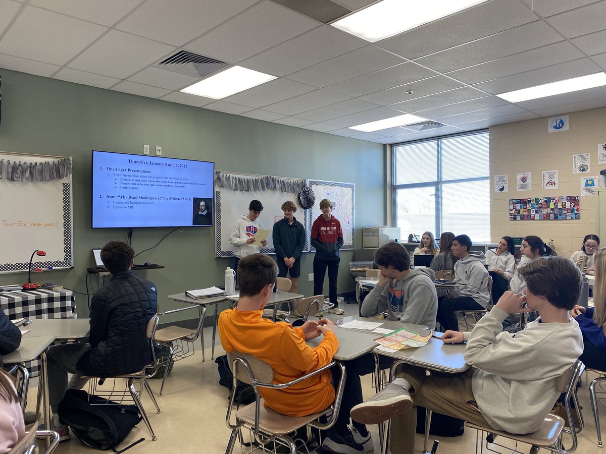 Honors Eng.10 Sts. are studying Shakespeare’s influence on the English language and created their own Shakespearean insults that they shared with the class. They also presented their research on the bard’s life, works, and impact on literature. 📚 #SMMHSSoars