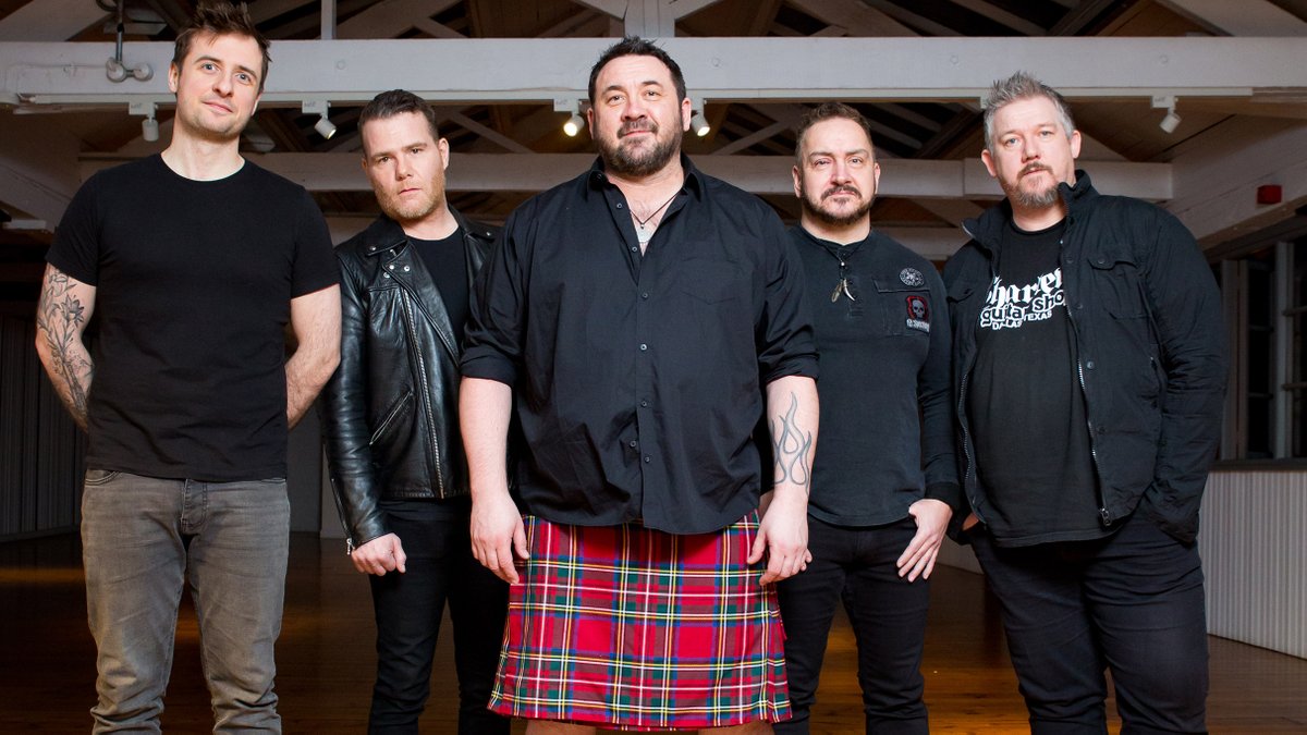 Who is ready for a King King concert ?