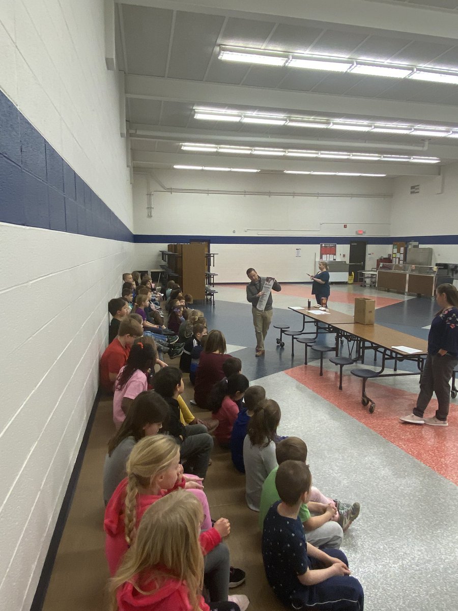 WeRScarborough's tweet photo. Mr. Burrow and the Scarborough staff are starting the new year reviewing school expectations with students. These expectations are wonderful tools for the students to use in and outside of school. @olatheschools #LancerFamily #teachingforthefuture #lifeexpectations #pbis https://t.co/TFrWzW8m6Q
