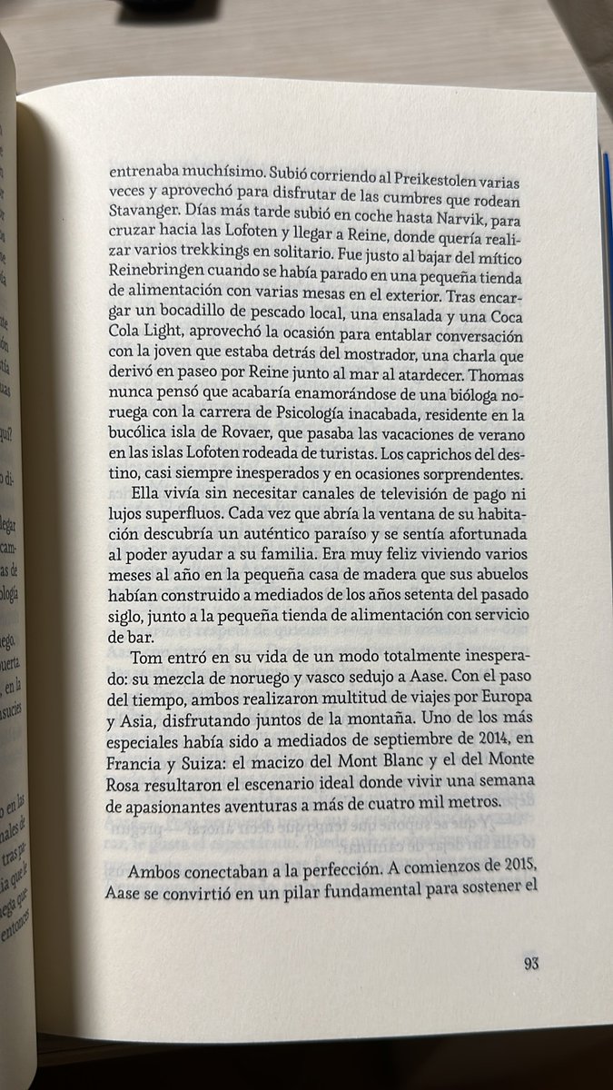 riverolavic's tweet image. Un regalet…#arnarstapi