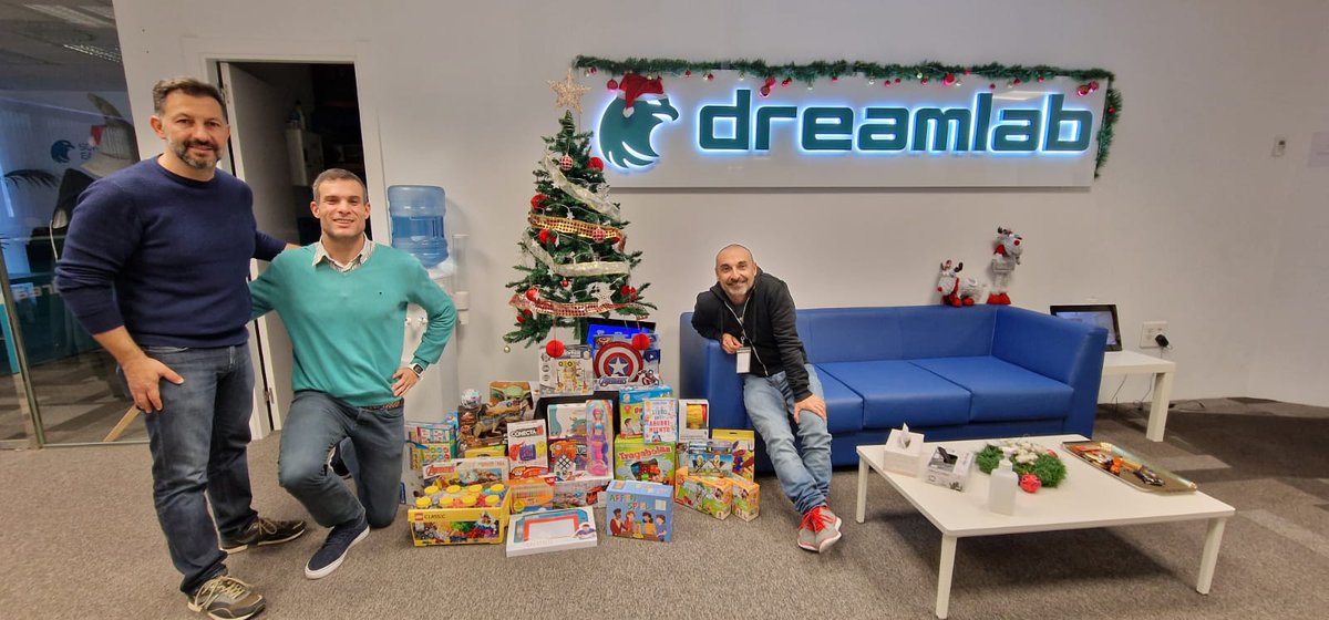 Gracias a la empresa <a href="/ScreeningEagle_/">Screening Eagle | Proceq</a> 
DREAMLAB #Malaga por su aportación de juguetes y ayudarnos en nuestra VIII Gran Recogida de Juguetes Nuevos. ¡¡ Siempre estaremos agradecidos con vosotros !! #ningunniñosinjuguetes