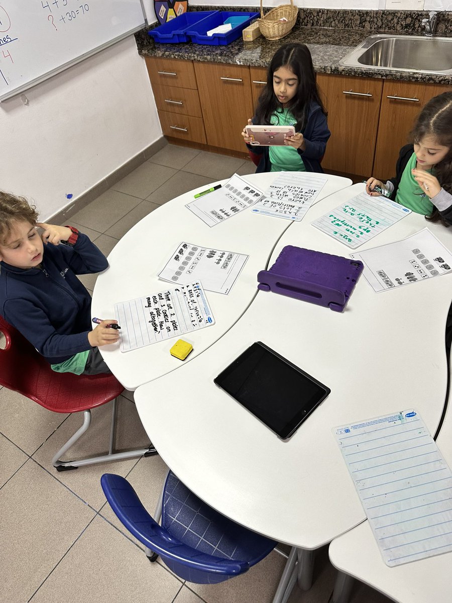 abypower's tweet image. New year, refreshed &amp;amp; straight back to the hard work.. the children showing their varied fluency skills using picture to help them write multiplications 🧮 @GreenfieldIntS #proudlytaaleem #BehappyBeGIS