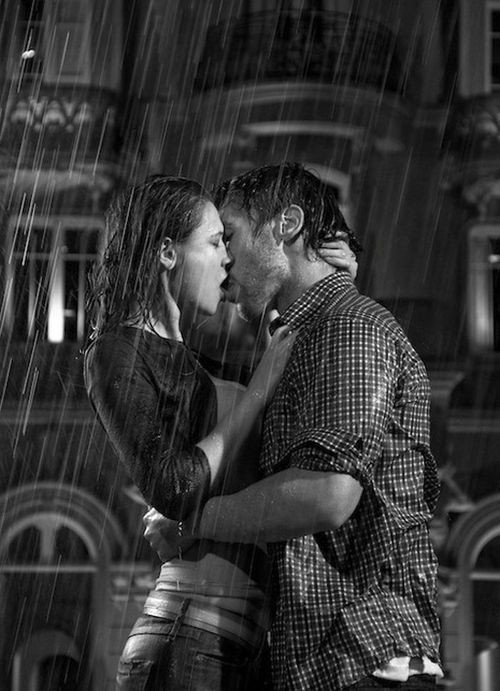 We all want a passionate kiss in the rain, hair clinging to our faces, clothes clinging to our bodies and clinging to each other. 🖤🖤🖤