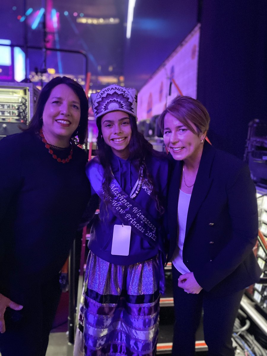 WD96's tweet image. Pow Wow Princess Amiyah Peters at Governor Healy’s Inaugural Party!@AmiyahUnique23