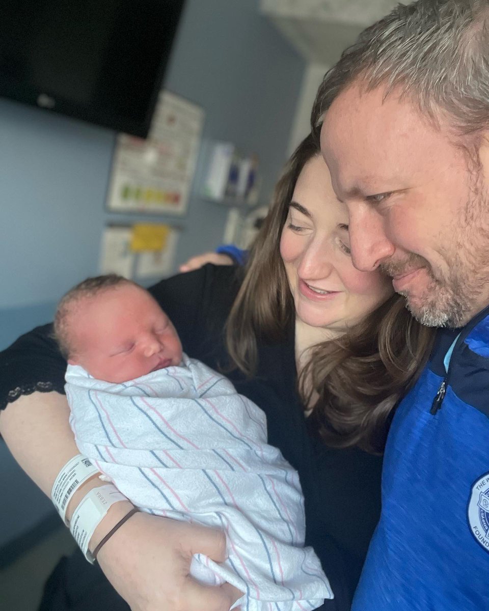 terencekane's tweet photo. Emmet Henry Kane arrived on Wednesday morning (9lbs, 1oz). Mom and the big fella are doing really well. Sinéad is a proud big sister. Caroline was an absolute All Star. I’m feeling very lucky to be part of this family. https://t.co/pMZWreG1OK