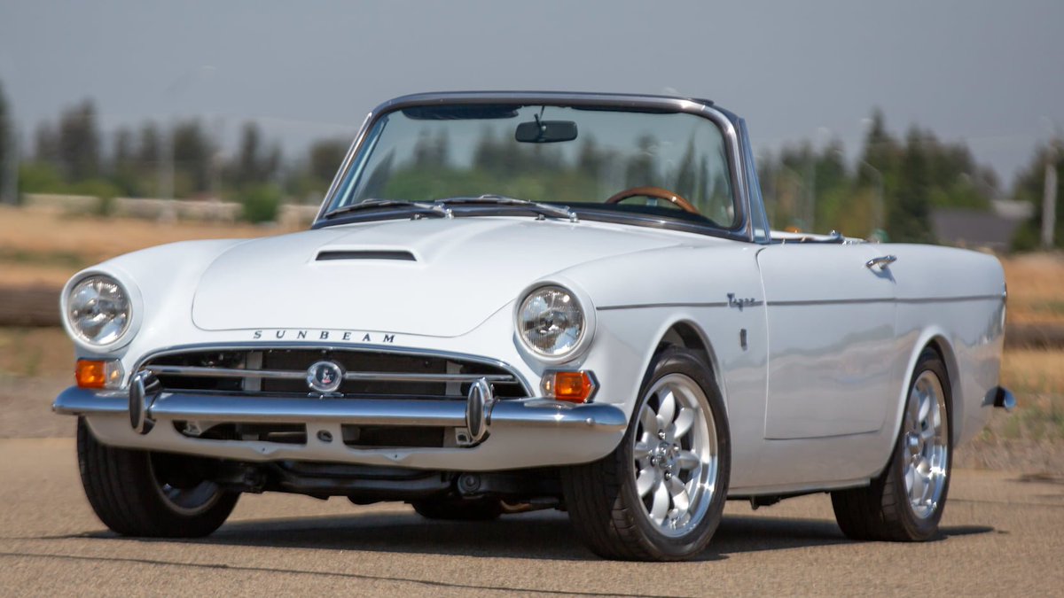 PatsCurtins's tweet photo. I still think a Sunbeam tiger looks like a shelby cobra that decided to settle down, get married and have a kid. https://t.co/Iw8R4rTZs8