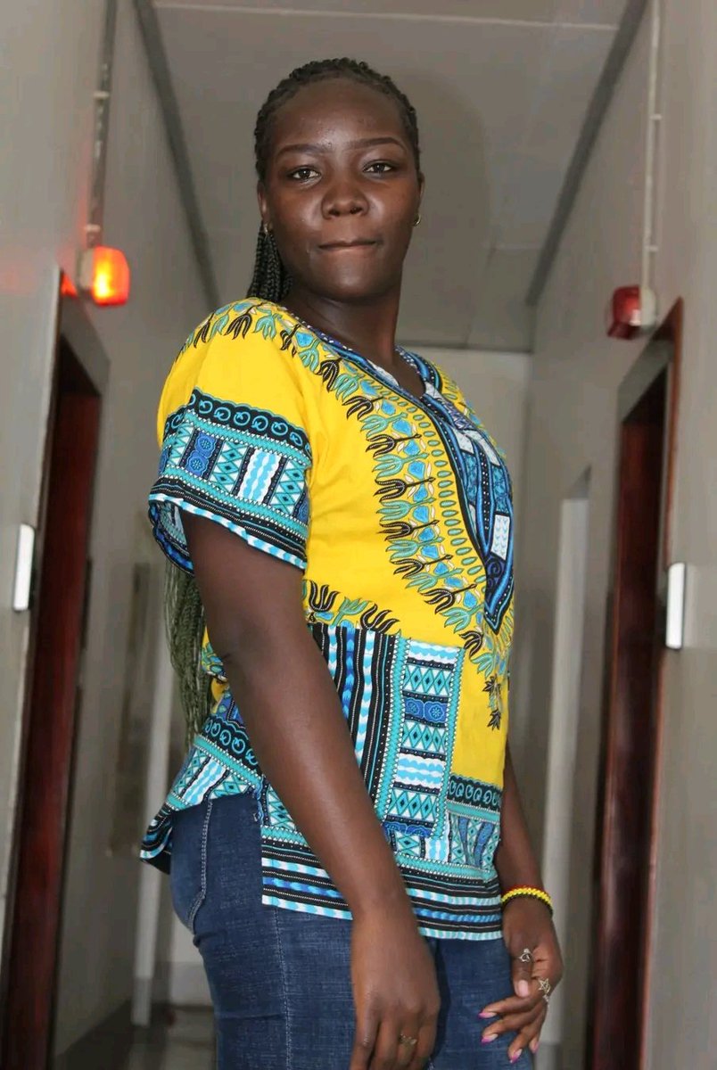 RadioPacisnews's tweet image. ON AIR 🚨🚨

It's that time , to be jamming with @Olivia UG on the 
#FriendlyConnection

Tune in and turn up your Friday night.

94.5FM/ online: radiopacis.org

#FriendlyConnection
#PeaceOfChristForAll✌🔥🔥