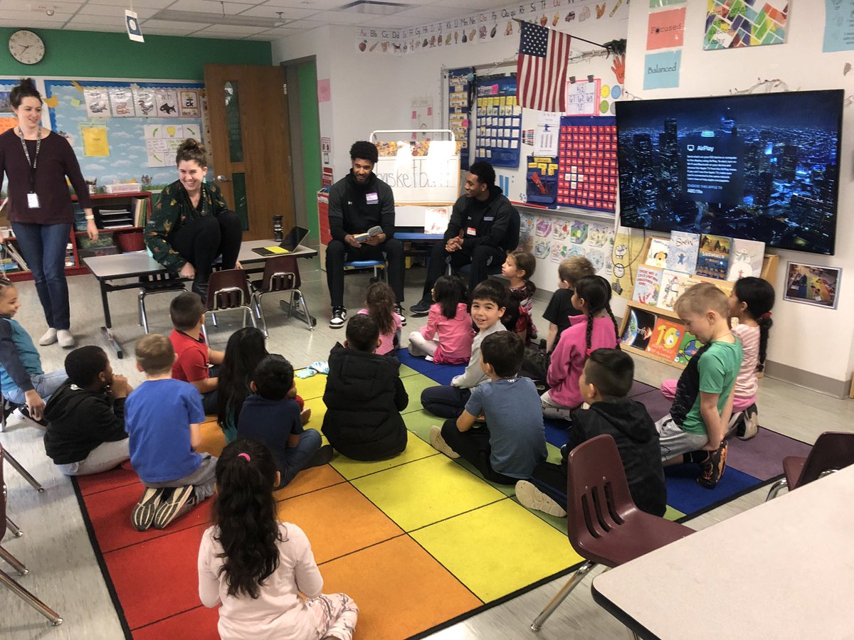 Today was a great day at Abingdon School 

Our guys hung out this morning reading 📚, cracking jokes, playing plenty of games and sharing 😀 with young ones 

🔹At Marymount 🔹
We pride ourselves on serving our community!
