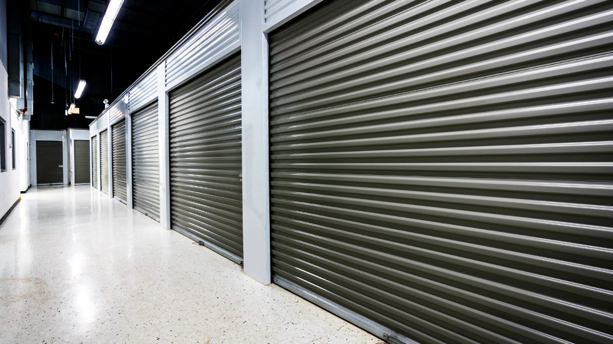 SilverStarMove's tweet image. A reliable storage option is ideal for any move.

Our knowledgeable staff maintains our climate-controlled facilities and secures your belongings in individual vaults.

They also manage our climate-controlled storage spaces, which use separate vaults to keep your things secure.