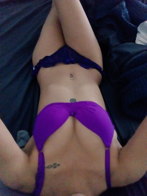 &iquest;Y si les trajeron lo que pidieron? 😏 #viernesdeseduccion #DiaDeReyes #LiviaRegres&oacute; #RT https://t.co<a href="/tag/viernesdeseduccion"class="tags">#viernesdeseduccion</a><a href="/tag/rt"class="tags"><span>#rt</span></a><a href="/tag/diadereyes"class="tags"><span>#diadereyes</span></a><a href="/tag/liviaregres%C3%B3"class="tags"><span>#liviaregres&oacute;</span></a>