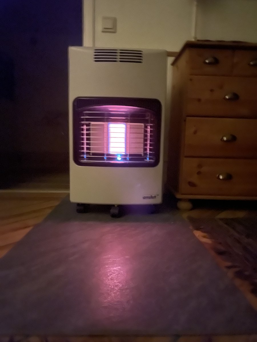 CarinaS62's tweet photo. 15.000:- för december månad även fast vi försökt att begränsa eländet😞🤷‍♀️ Tack ⁦@miljopartiet⁩🤬 https://t.co/AI88brED2i