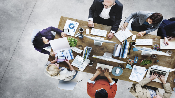 RecruiterMBS's tweet photo. Deloitte Tax CEO Steve Kimble and Chief DEI Officer Stephen Metoyer authored a piece in Bloomberg about creating a diverse and inclusive accounting profession. Excited about efforts to create pathways for diverse students to pursue careers in accounting! https://t.co/8HLyftemWX https://t.co/yd3oNgAQOX