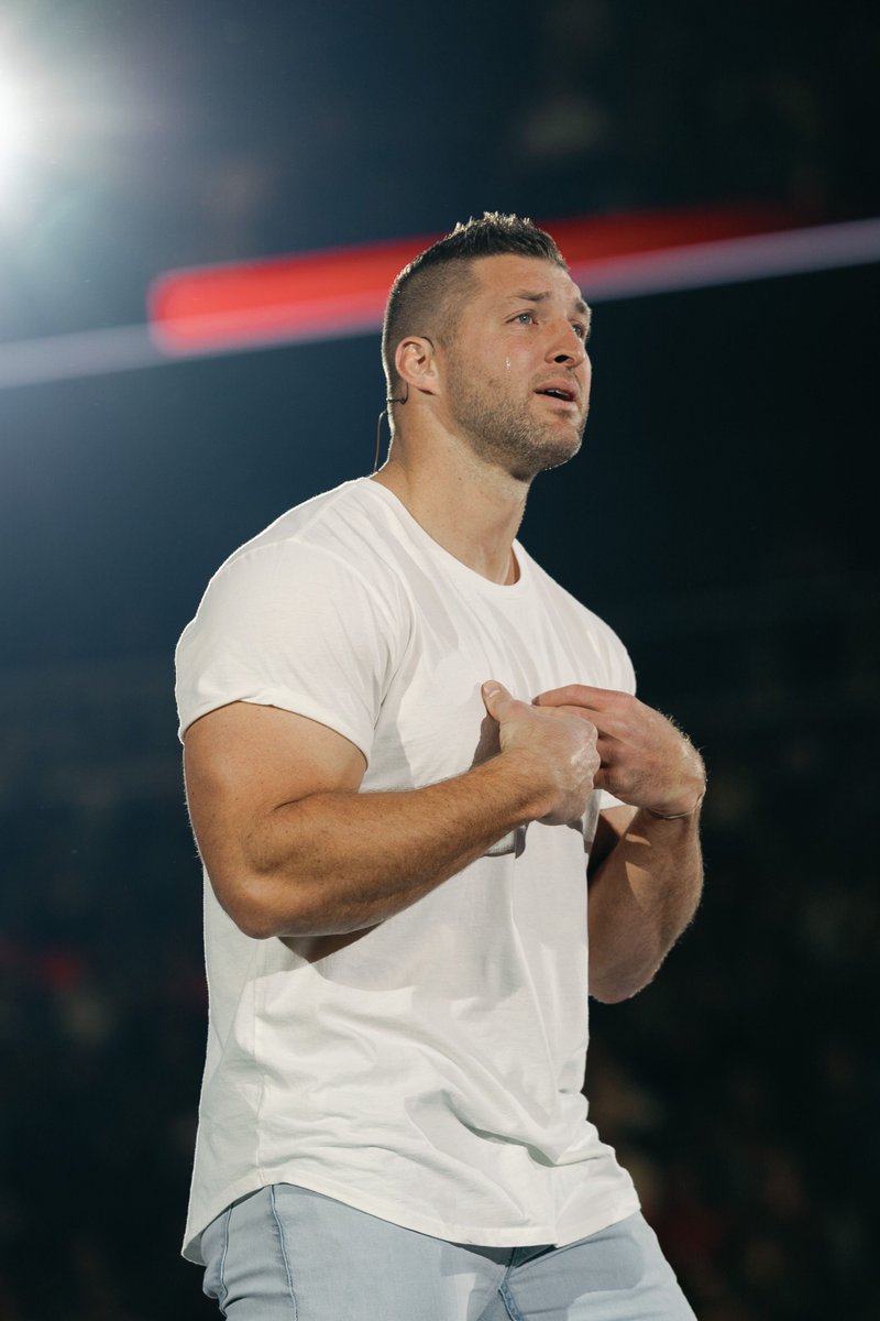 Tim Tebow tweet media