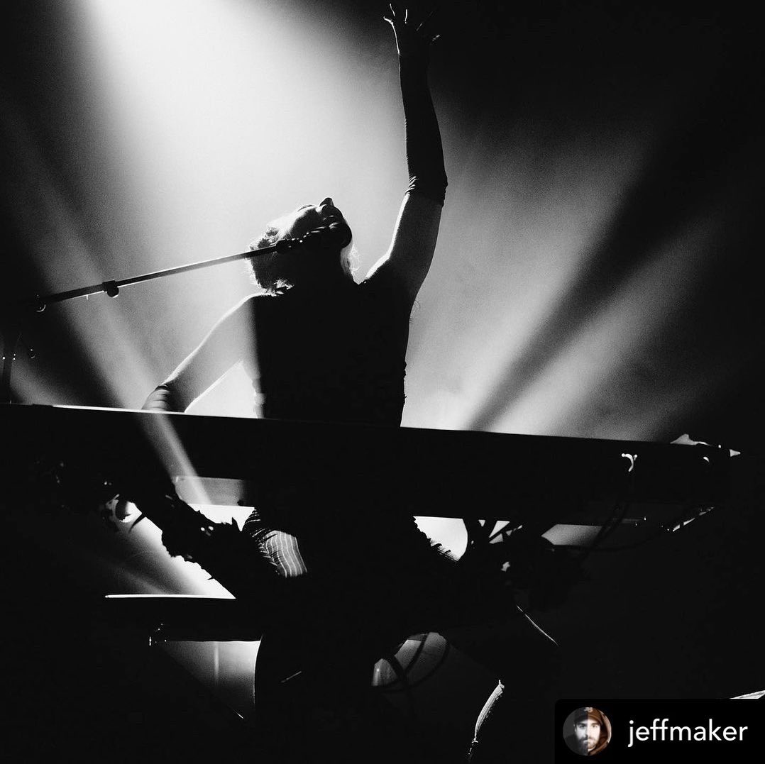 The Robe Way tweet media