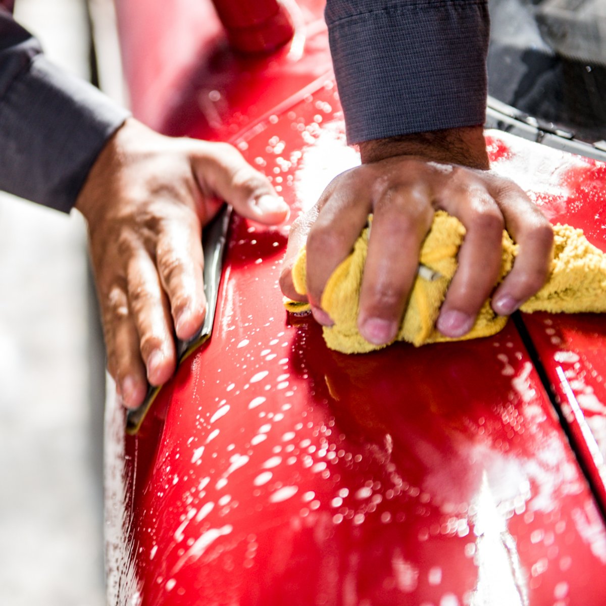 LakeExpressWash's tweet photo. Don't let bad weather stop you from getting your shine on this winter! Bring your car in and get it the refresh it deserves. https://t.co/YZykoseswI