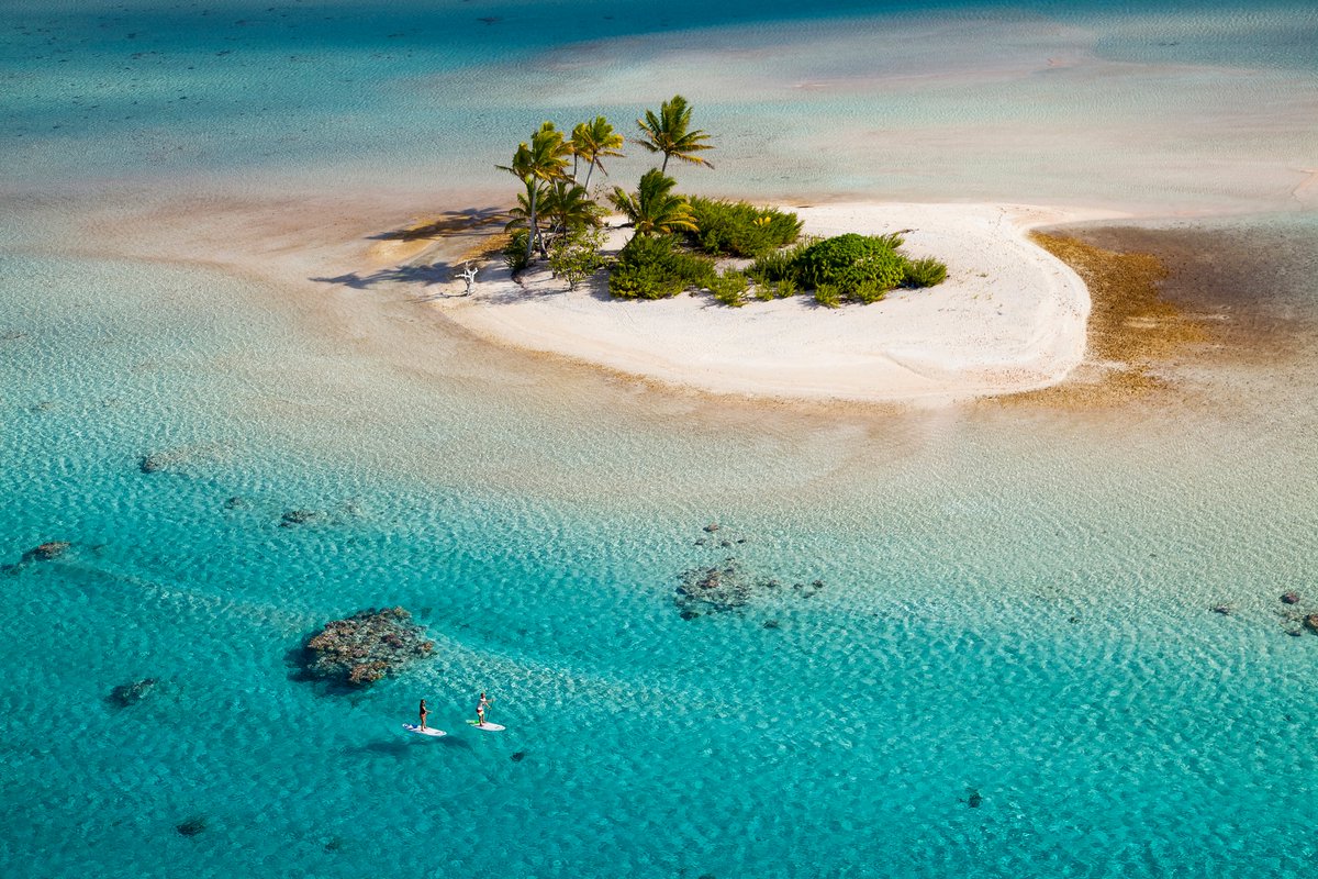 AirTahitiNuiUS's tweet photo. We've never met a motu we didn't like😎

📸by Ben Thouard

#beach #tahiti #frenchpolynesia #travel #airtahitinui https://t.co/8dMfG5jfSi