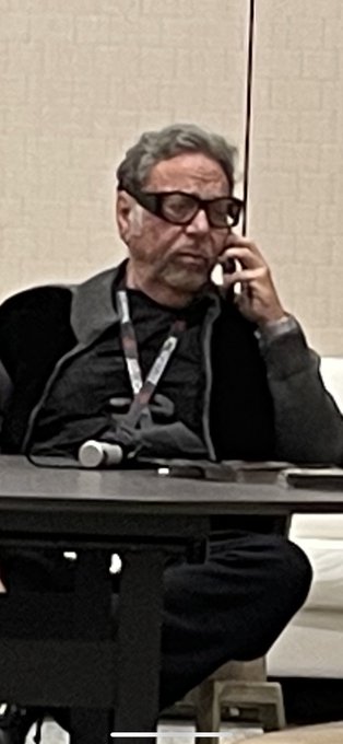 To my female performers in Vegas for AVN- this man is a known associate of Ron Jeremy&rsquo;s and is here.<a href="/tag/sexting"class="tags"><span>#sexting</span></a><a href="/tag/sextpanther"class="tags"><span>#sextpanther</span></a>