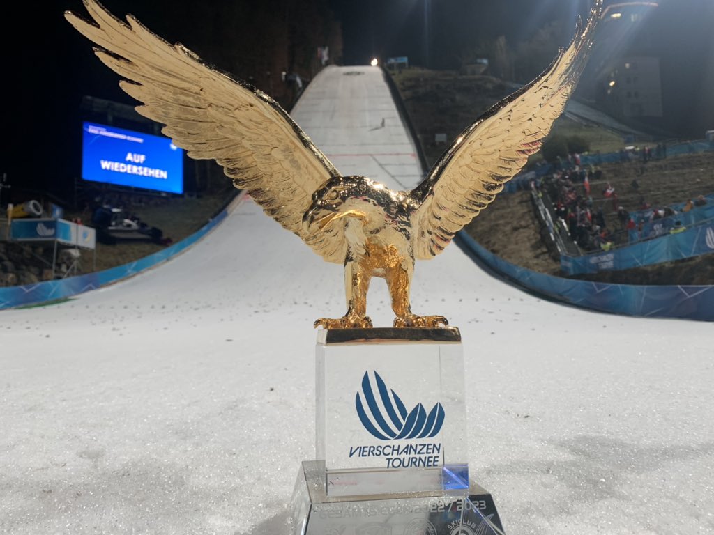 Clas Brede Bråthen tweet media