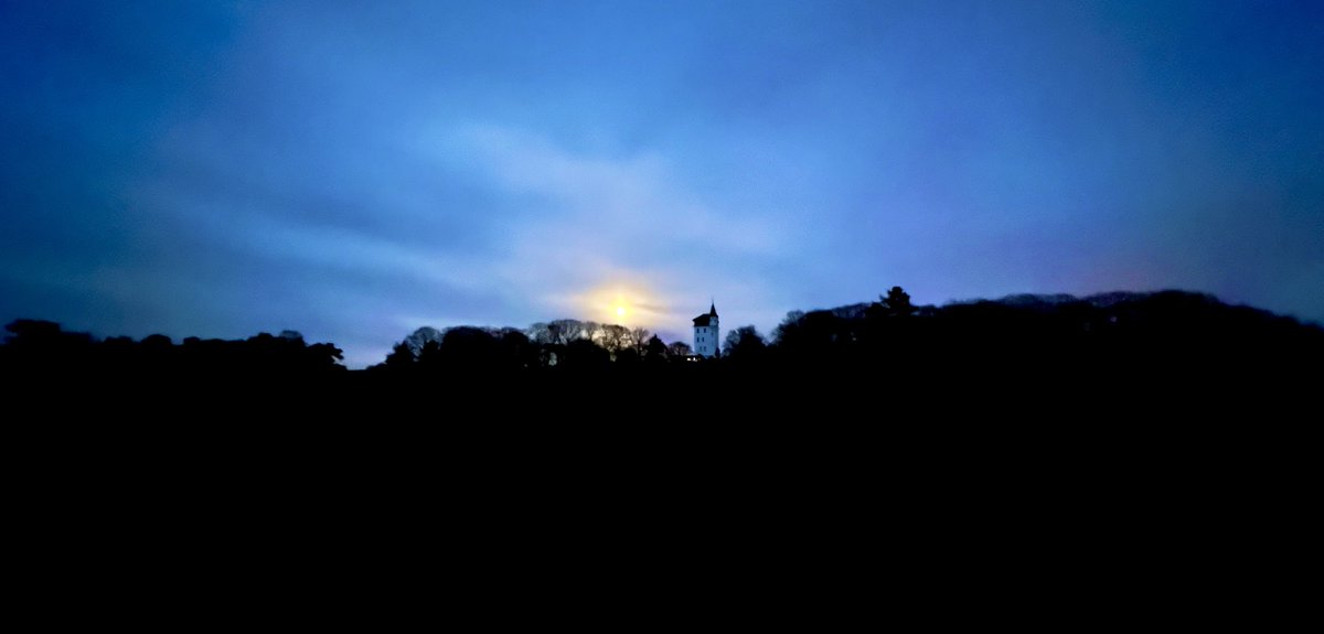 #VolleMaan op de #Sprengenberg vanavond #Palthetoren