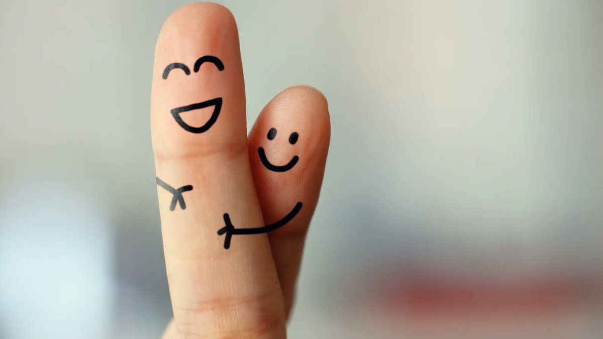 GlosVCSAlliance's tweet image. Happy HUG Day 🤗
In January we can all feel a little low, so why not throw those arms open wide and spread a little love. Sending a virtual hug to anyone that needs it today.
#glosVCS #BetterTogether