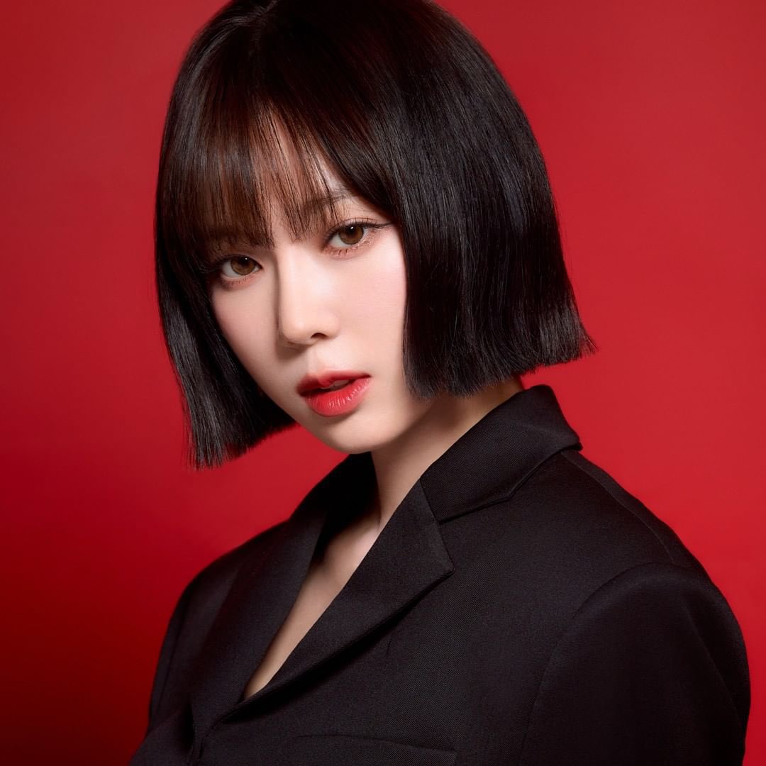 aespapic's tweet photo. marieclairekorea instagram update https://t.co/WggtPRYHRM