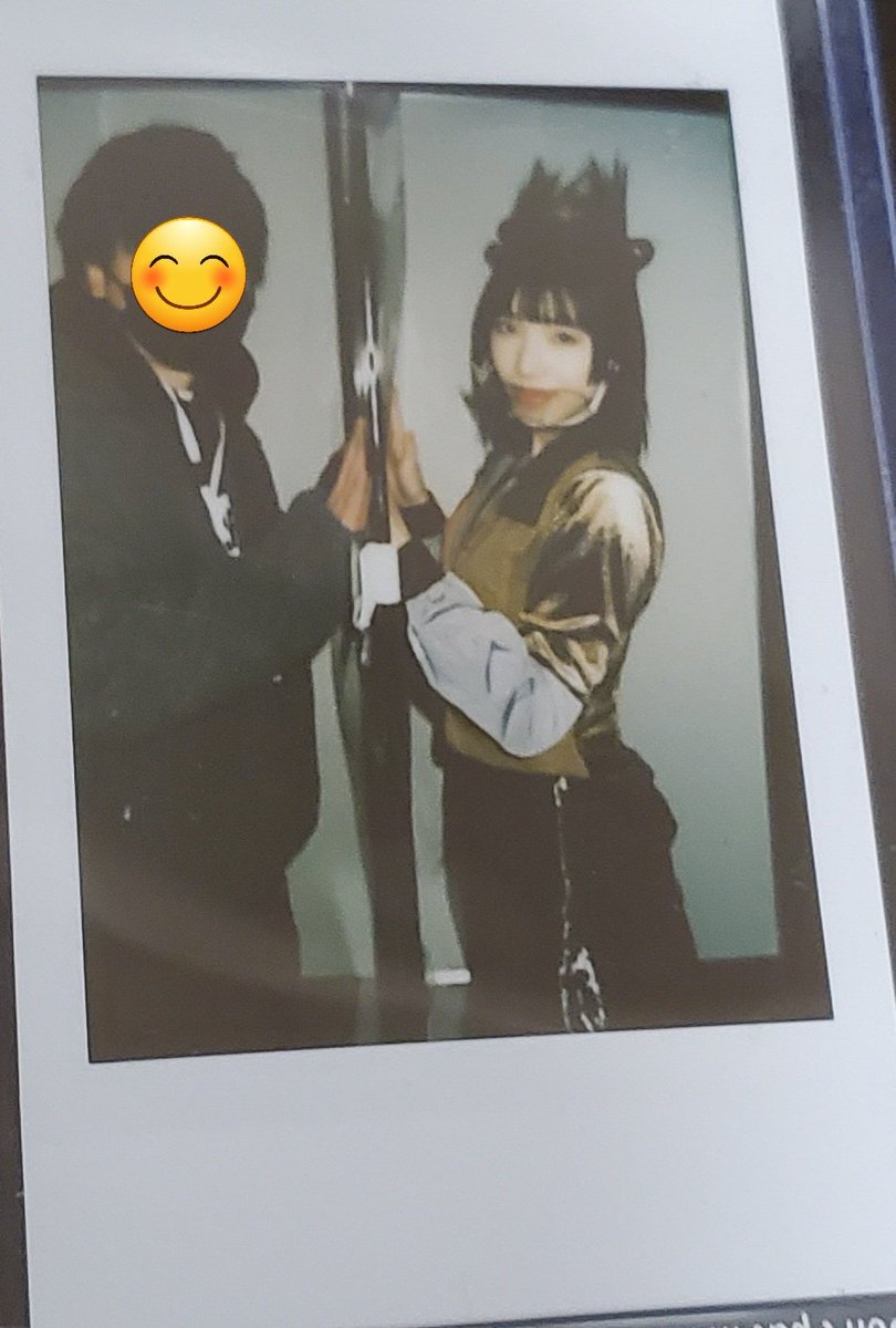 bishowtime's tweet photo. そして
あまりの悔しさに買い増しました。
泣きの1回。
これで僕の夢タイムは終わりました。

アユニちゃんありがとう!!!✨️😳✨️
#BiSH札幌
#BiSHバイバイ
#アユニ・D https://t.co/FZLe0Lzfoc