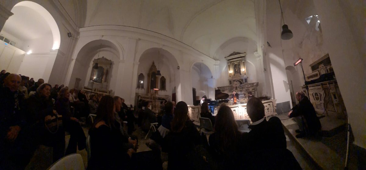 LelloPetrarca's tweet photo. Ieri Sold Out al Wunderkammer Festival di Napoli
Grazie 🙏 all' organizzazione di Wunderkammer, alla Fondazione Pietà dei Turchini 😎

#lellopetrarcatrio #napolijazzology https://t.co/TeSFDbwUtj