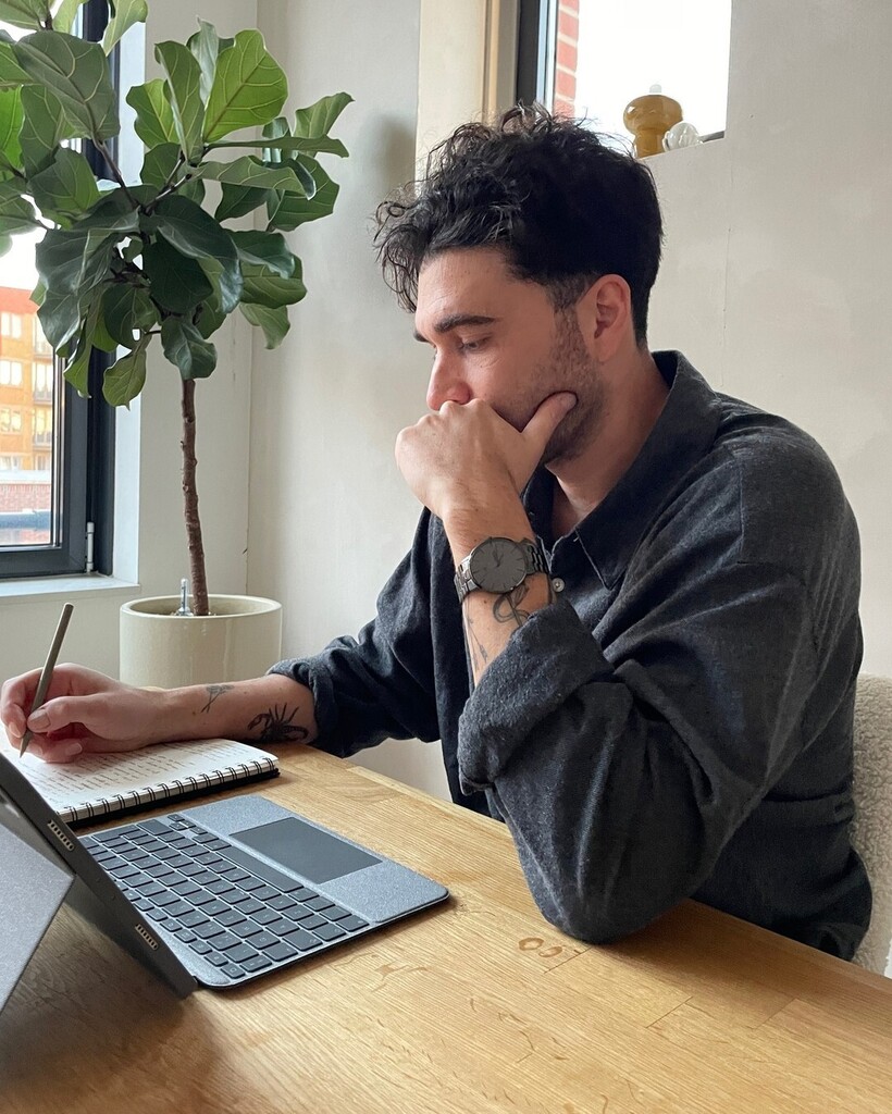 DANISH DESIGN tweet media