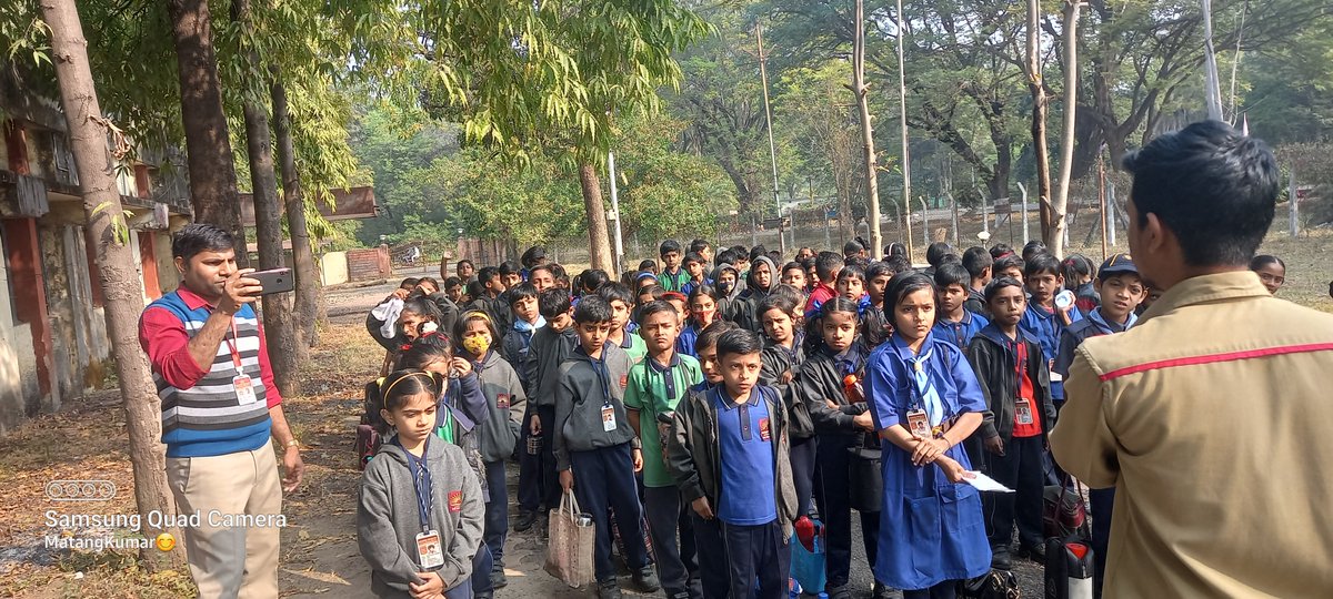 matangkumar's tweet photo. #class_III
#kendriya_Vidyalay
#Jawahar_Nagar
#Visted_at_Post_office441906 https://t.co/HlCzmqiahz