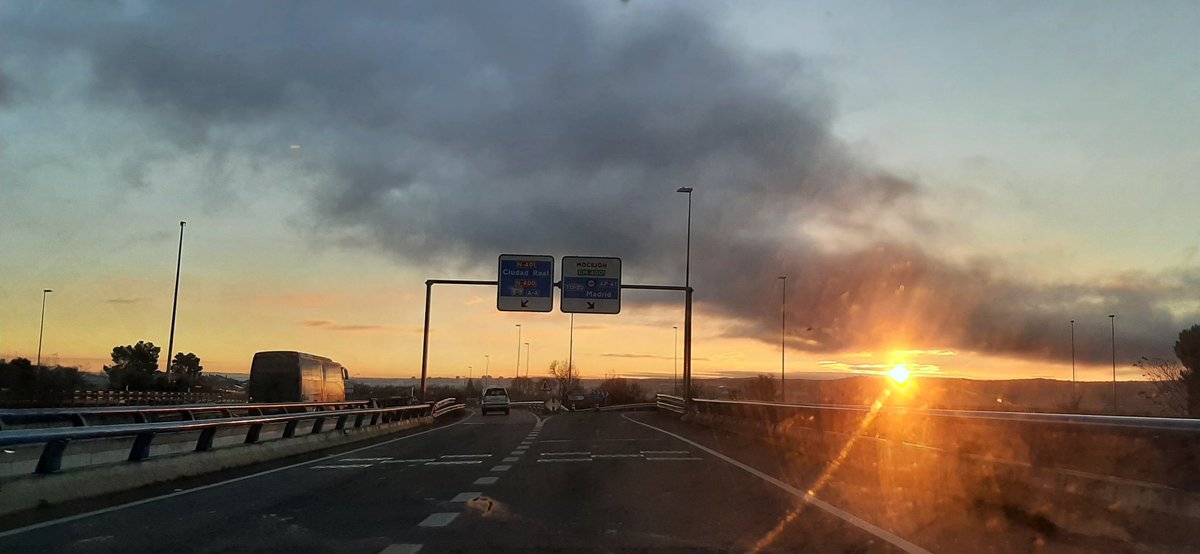 Emprender camino al #amanecer...