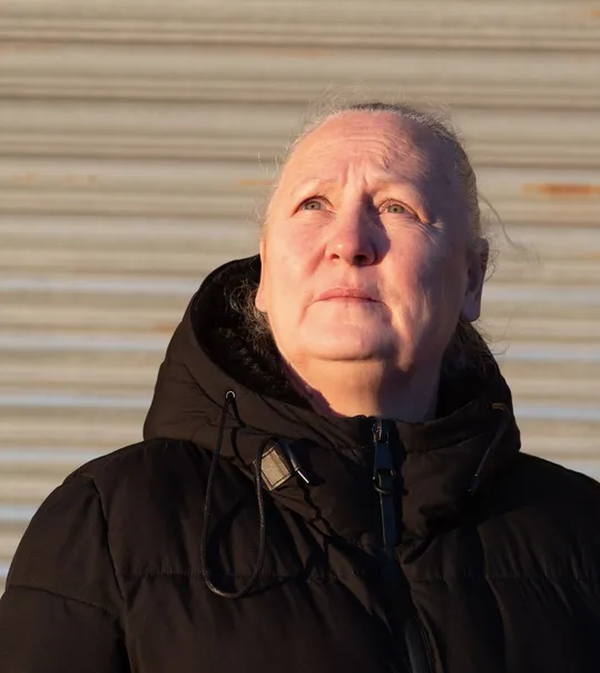 The Eldonian Village in Vauxhall once hosted visits from royals and prime ministers. Now residents say they have been sold out. 

For five months, we've been investigating this strange and tangled story. By @jlaverick99. 

livpost.co.uk/p/first-there-…